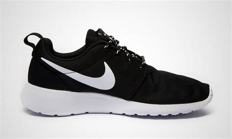 roshe run nike damen schwarz weiß|Nike Roshe run for sale.